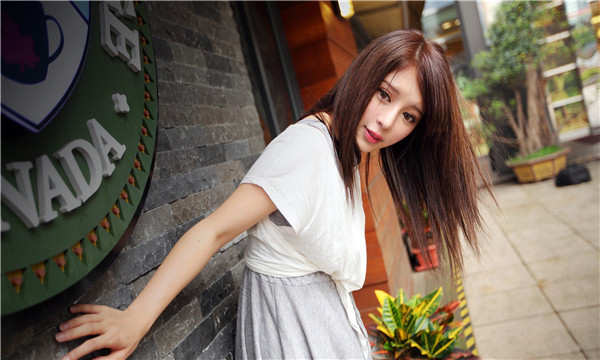 浑江想找一个女性生孩子给报酬-｛找个女人生孩子多少钱｝